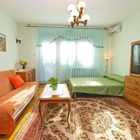 Apartment Fuer 6 Personen Ca 55 Qm In Fazana-surida, Istrien Istrische Riviera Valbandon
