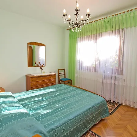 Apartment Fuer 6 Personen Ca 55 Qm In Fazana-surida, Istrien Istrische Riviera *